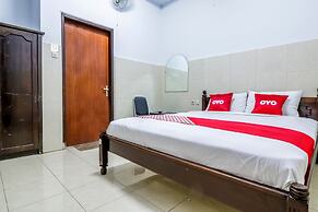 OYO 1952 Hotel Dewata IndahNearLumintang Park