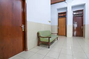 OYO 1952 Hotel Dewata IndahNearLumintang Park