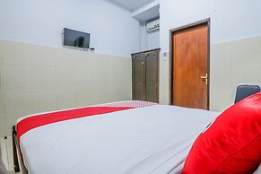 OYO 1952 Hotel Dewata IndahNearLumintang Park