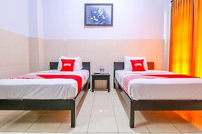 OYO 1952 Hotel Dewata IndahNearLumintang Park