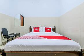 OYO 1952 Hotel Dewata IndahNearLumintang Park