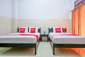 OYO 1952 Hotel Dewata IndahNearLumintang Park