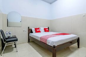 OYO 1952 Hotel Dewata IndahNearLumintang Park