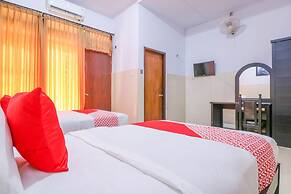 OYO 1952 Hotel Dewata IndahNearLumintang Park