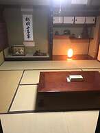 Guest House & Bar Diamond Head