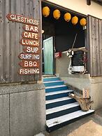 Guest House & Bar Diamond Head