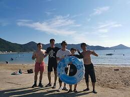 Guest House & Bar Diamond Head