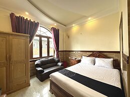 Capital O 1198 Dinh Loan Hotel