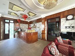 Capital O 1198 Dinh Loan Hotel