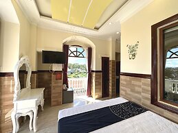 Capital O 1198 Dinh Loan Hotel