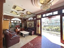 Capital O 1198 Dinh Loan Hotel