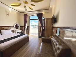 Capital O 1198 Dinh Loan Hotel