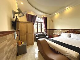 Capital O 1198 Dinh Loan Hotel