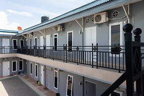 SPOT ON 2063 Bethania Residence