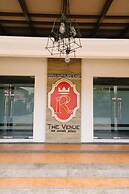 Royale House Hotel Davao powered by Cocotel