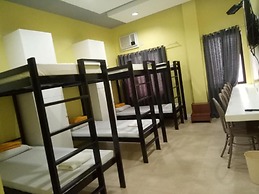 Royale House Hotel Davao powered by Cocotel