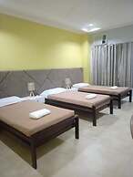 Royale House Hotel Davao powered by Cocotel