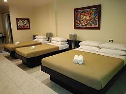 Royale House Hotel Davao powered by Cocotel