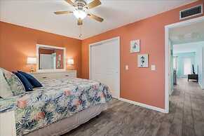 Anna Maria's Dream 2 Bedroom Villa by RedAwning