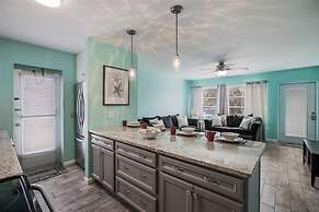 Anna Maria's Dream 2 Bedroom Villa by RedAwning