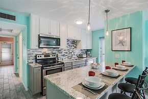 Anna Maria's Dream 2 Bedroom Villa by RedAwning