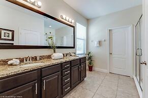 Elegant and Spacious 4BD Home Near Disney and Minutes From Florida's t
