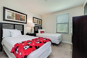 Elegant and Spacious 4BD Home Near Disney and Minutes From Florida's t