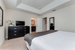 Elegant and Spacious 4BD Home Near Disney and Minutes From Florida's t