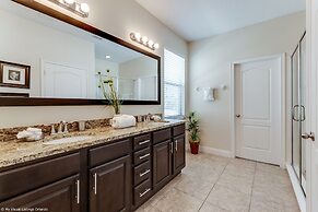 Elegant and Spacious 4BD Home Near Disney and Minutes From Florida's t