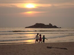 Moragalla Beach Home Guesthouse (Newly opened hotel)