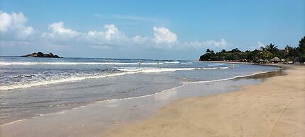 Moragalla Beach Home Guesthouse (Newly opened hotel)