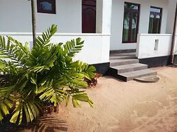 Moragalla Beach Home Guesthouse (Newly opened hotel)