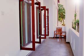 Moragalla Beach Home Guesthouse (Newly opened hotel)