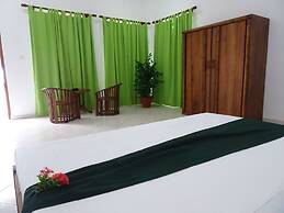 Moragalla Beach Home Guesthouse (Newly opened hotel)