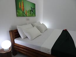 Moragalla Beach Home Guesthouse (Newly opened hotel)