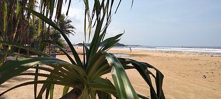 Moragalla Beach Home Guesthouse (Newly opened hotel)