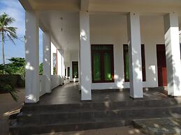 Moragalla Beach Home Guesthouse (Newly opened hotel)