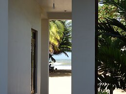 Moragalla Beach Home Guesthouse (Newly opened hotel)