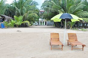 Moragalla Beach Home Guesthouse (Newly opened hotel)