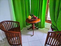 Moragalla Beach Home Guesthouse (Newly opened hotel)