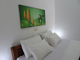 Moragalla Beach Home Guesthouse (Newly opened hotel)