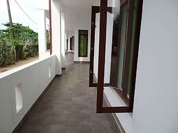 Moragalla Beach Home Guesthouse (Newly opened hotel)