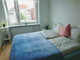 City Center Raua Apartment with Balcony