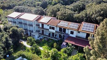 Eden Park Hotel