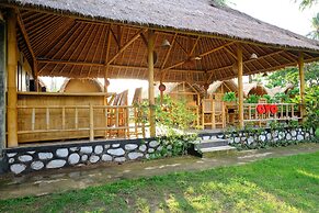 OYO 2039 Cici's Bungalow