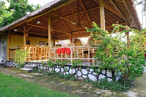 OYO 2039 Cici's Bungalow