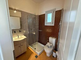 Kohylia Beach Guest House