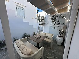 Kohylia Beach Guest House