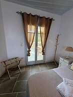 Kohylia Beach Guest House