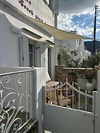 Kohylia Beach Guest House